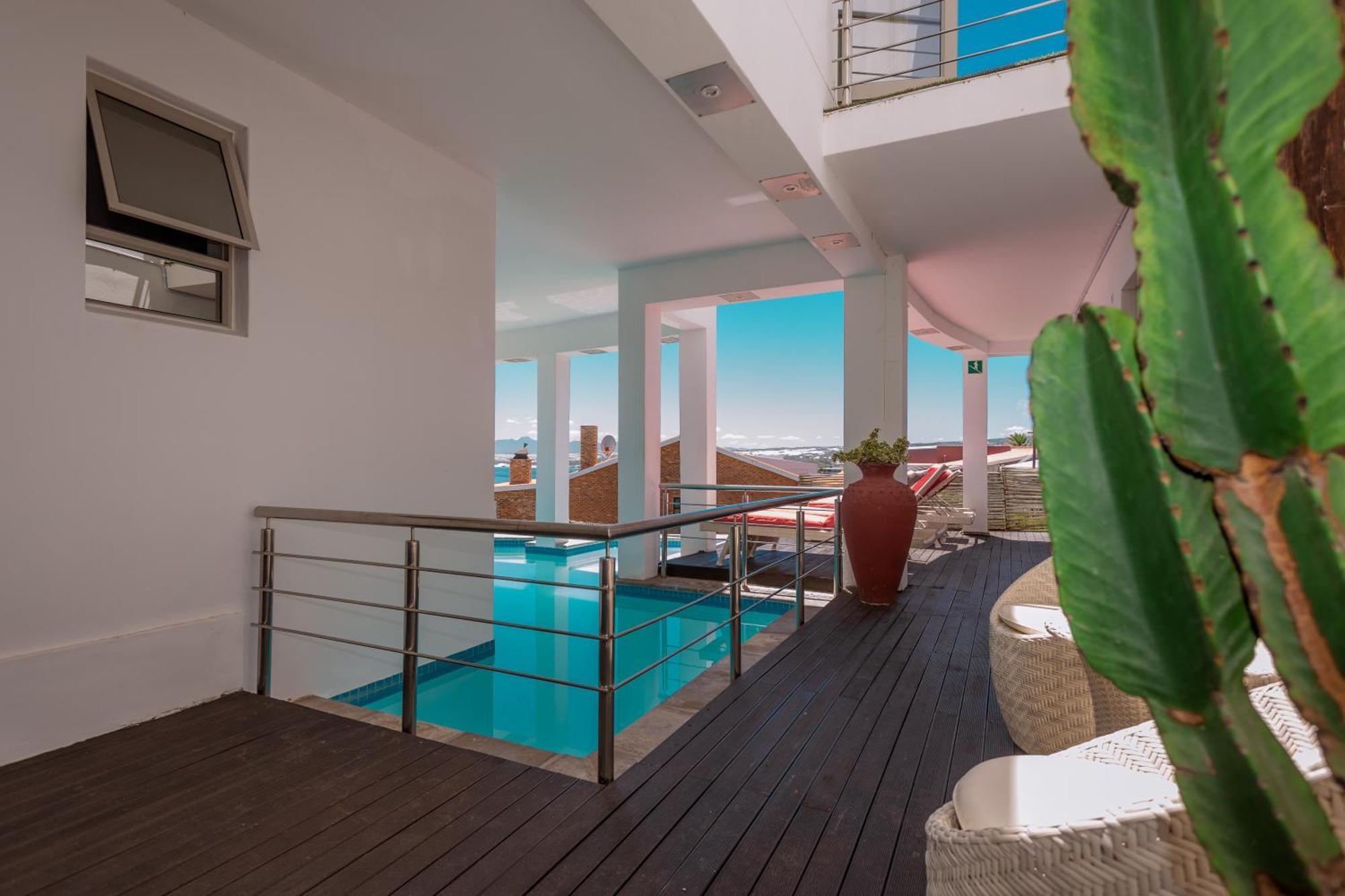 Sea Star Lodge Gansbaai Buitenkant foto